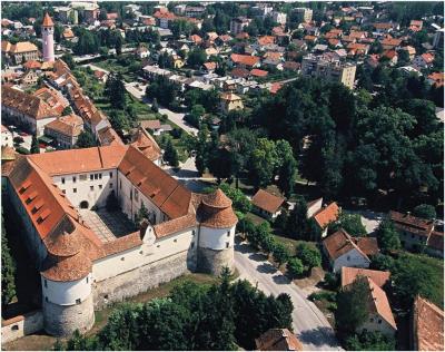 Schloss in der Gemeinde Brezice in Slowenien