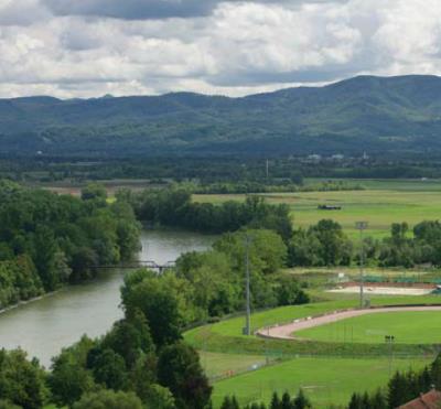 Fluss Sava in Krsko, Slowenien