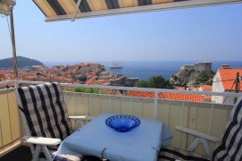mieszkanie letniskowe ruhige Lage, Aussicht aufs offene Meer und die Altstadt, eigene Parkplätze am Haus, Dubrovnik, Dubrovnik Süddalmatien Chorwacja 