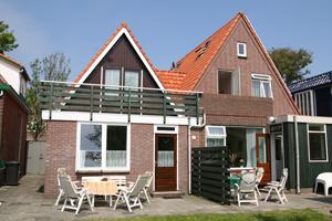 Ferienhaus www.Egmond-Vakantiewoningen.nl in Egmond aan Zee, Nordholland Egmond-Bergen-Schoorl  Gartenseite.