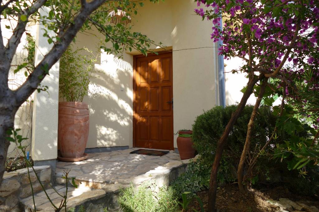 Eingangsbereich außerhalb