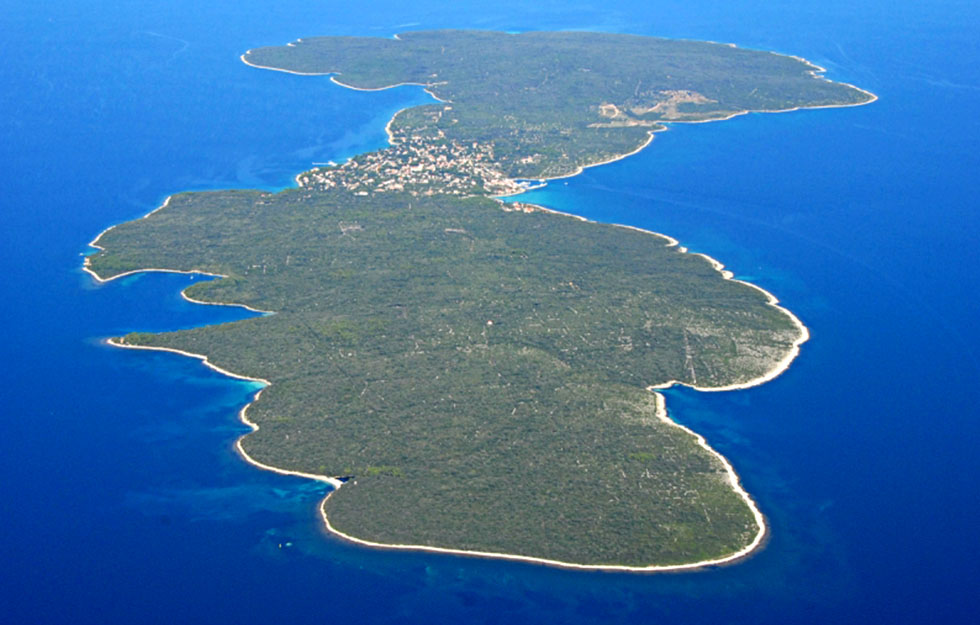 Silba ist eine autofreie Insel. Das Auto muss in Zadar bleiben.