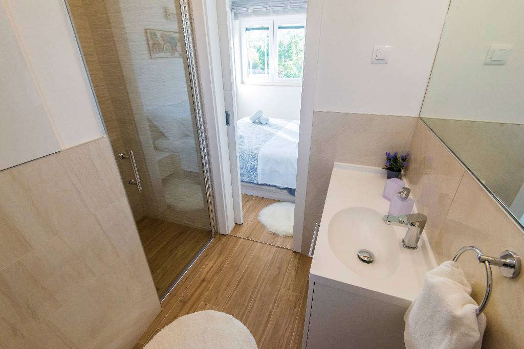 En suite bathroom (shower/WC)