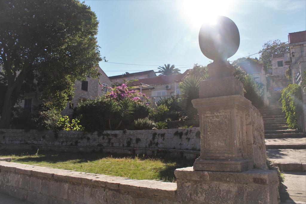 Blick auf die Wohnung von der Strase