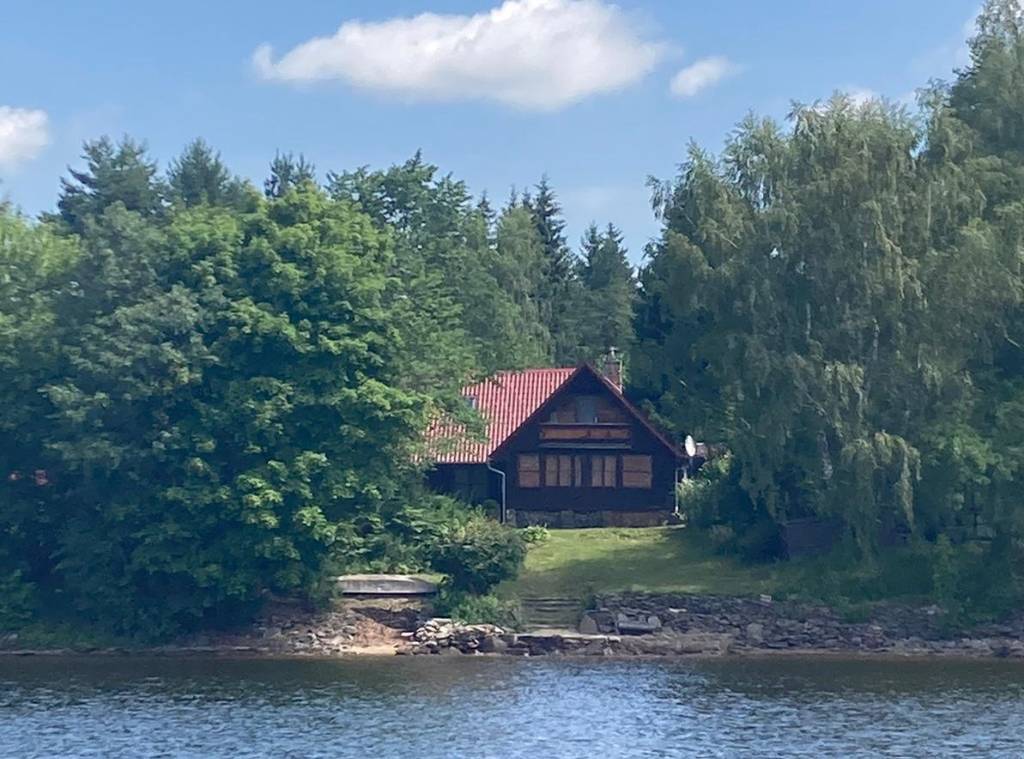 Chata, chalupa Kovarov, direkt am Wasser, Privatstrand  mit Boot, Kovarov, Lipno Stausee Lipno Stausee Česká republika