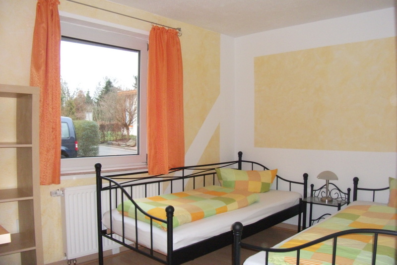 Schlafzimmer 2