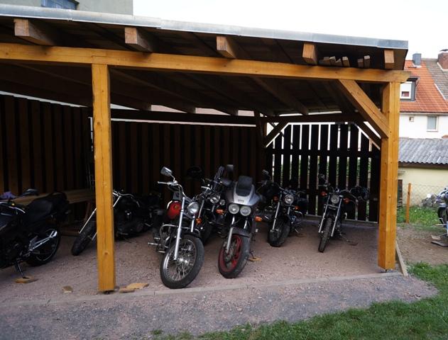 Carport für Motorräder