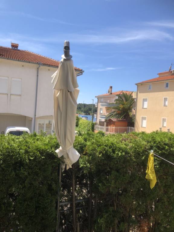 Distanz von Apartment bis Mehr