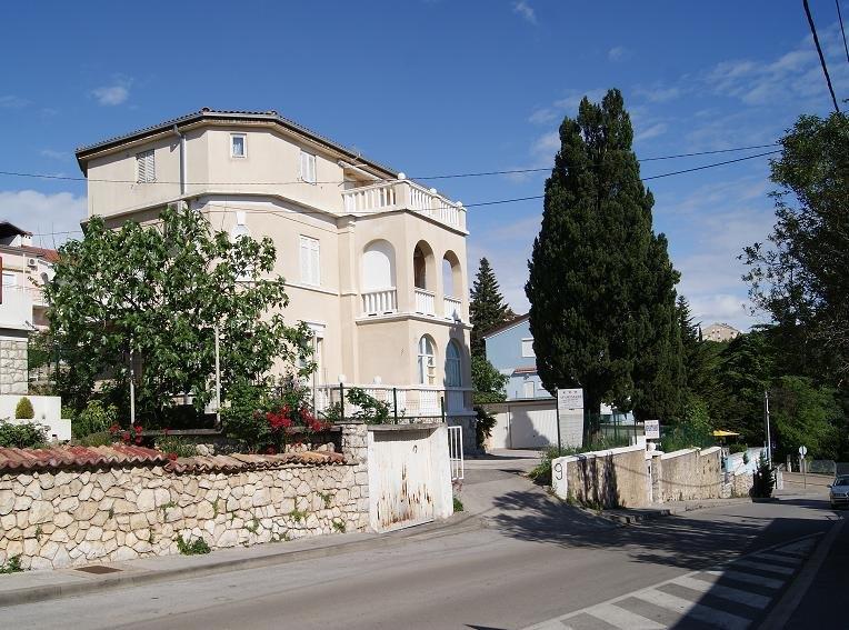 Villa Zorica-klimatisierte Suiten mit Blick auf Meer, Appartements für 2 bis 4 Personen mit Parkplatz vor dem Haus