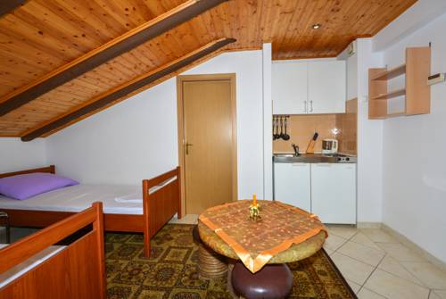 Wohnraum Apartment 5 mit Minikueche