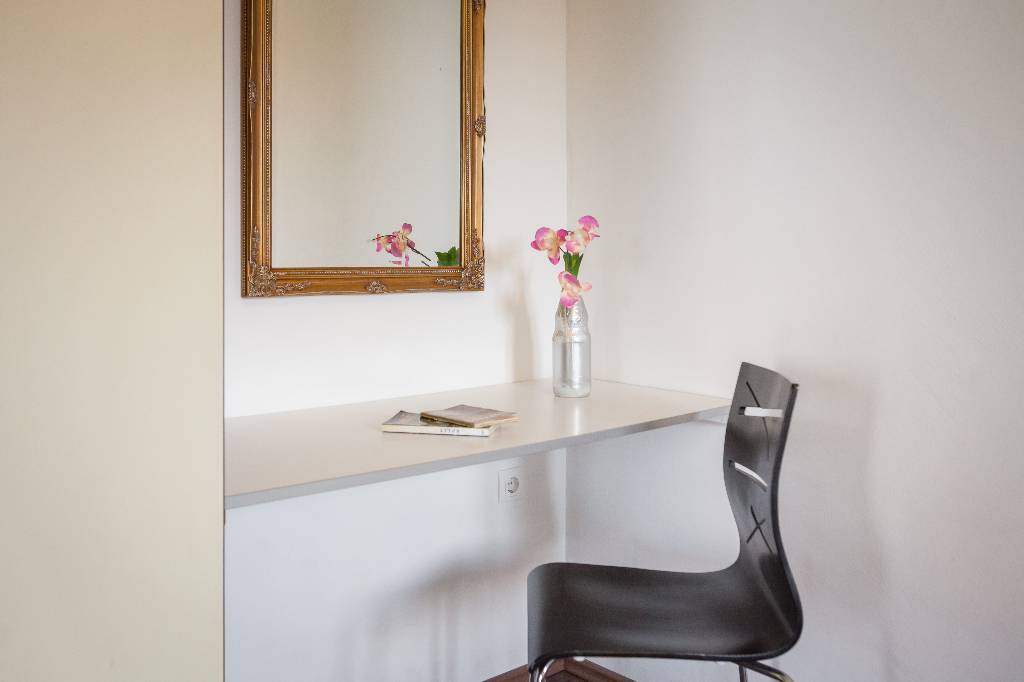 Zimmer mit Blick auf den Wald