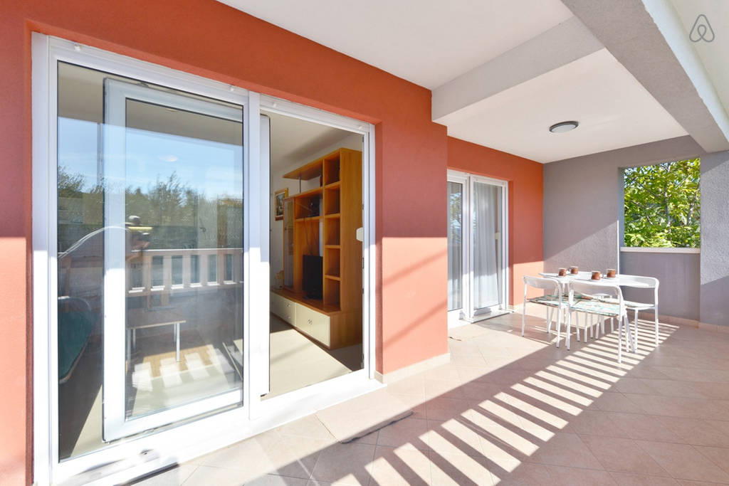 Balkon, im ersten Stock