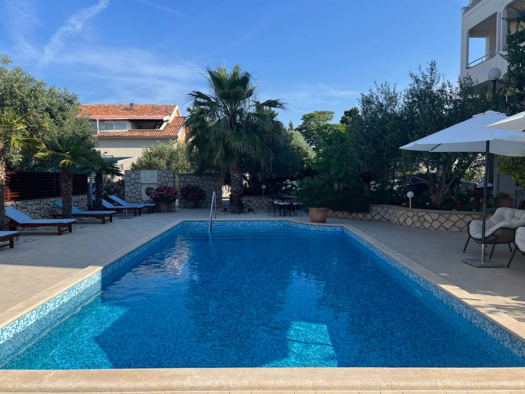 Apartment mit Pool im Zentrum