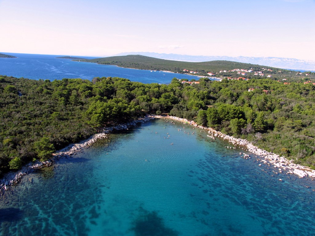 Beach 1km from the house