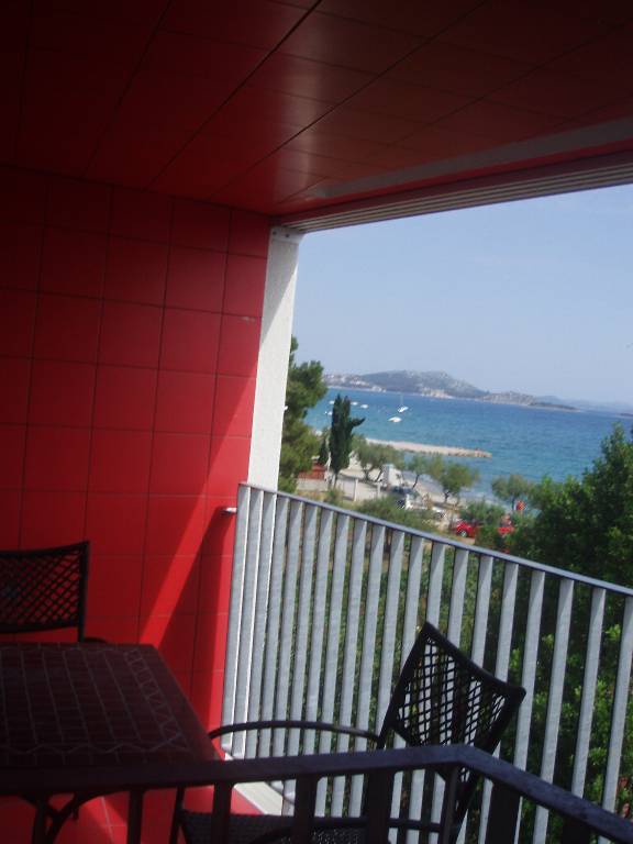 Apartmán Zwei Schlafzimmer Penthouse-Wohnung an zwei Etagen hat zwei Terrasse mit Meer/Strand  Blick., Pakoštane, Norddalmatien Pakostane Chorvatsko
