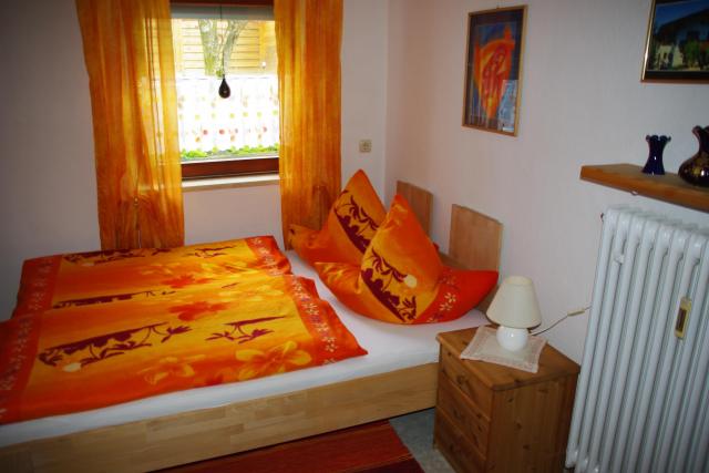 Schlafzimmer 2