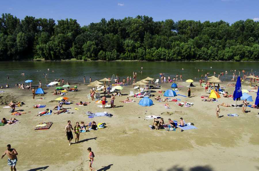 Kőrös torok strand