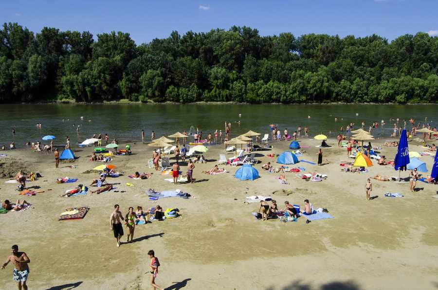 Kőrös torok strand