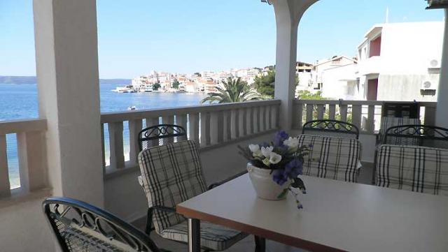 AP2 - Terrasse 25 m2 
 gro e Wohnung