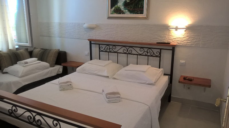 AP1 große Wohnung
Schlafzimmer