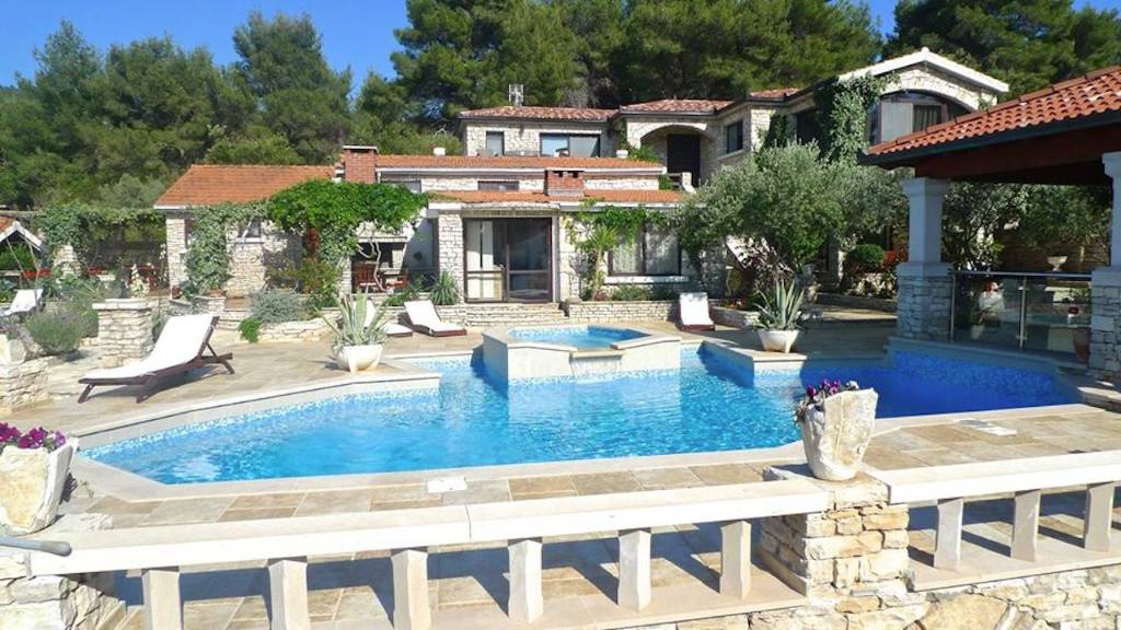 Steinhaus - Villa Poplat