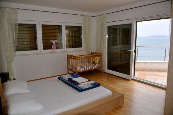 Blue Bedroom with sea view