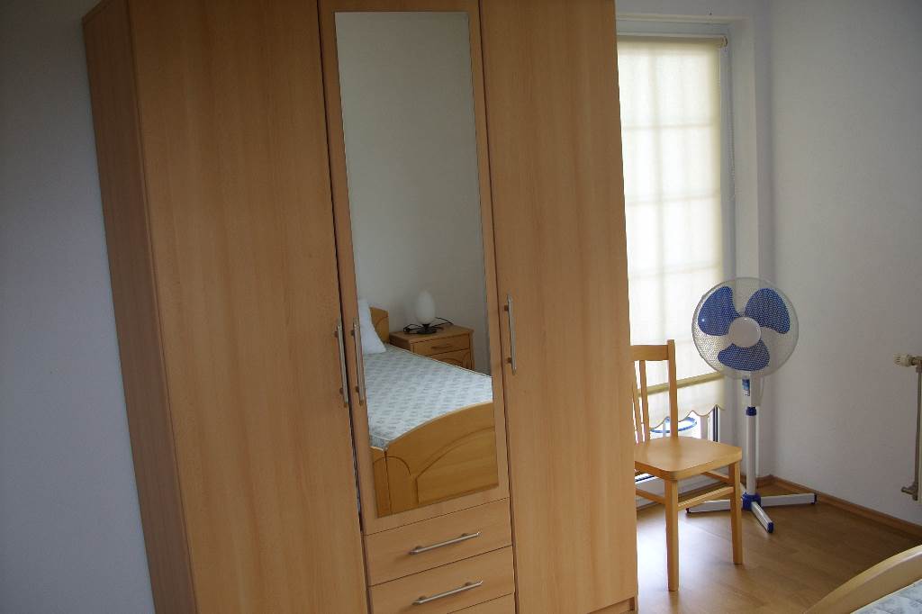 Schrank schlafzimmer.