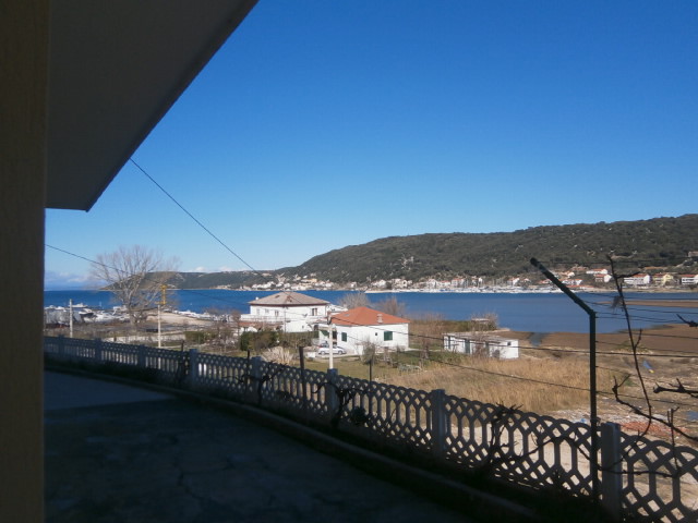 AUSBLICK VON DER TERASSE