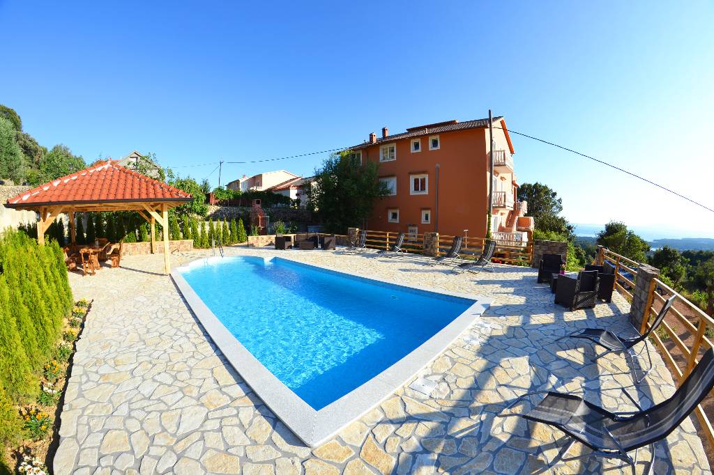 Ferienwohnung in Rab, Insel Rab mit Pool, Bootsliegeplatz